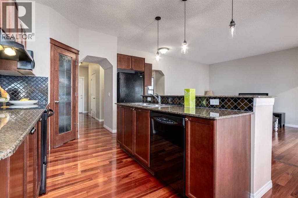 Single Family House for Sale in  Everglen Crescent SW Evergreen Calgary 