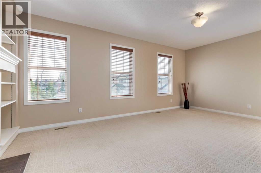 Single Family House for Sale in  Everglen Crescent SW Evergreen Calgary 