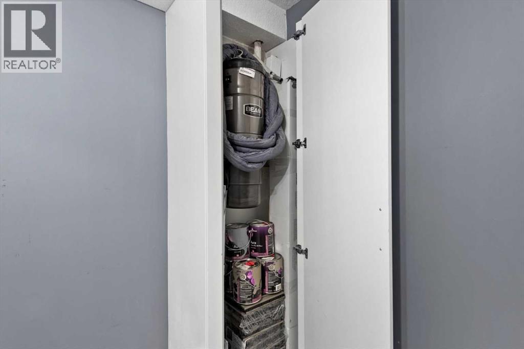 #302 320 MEREDITH ROAD NE - 40