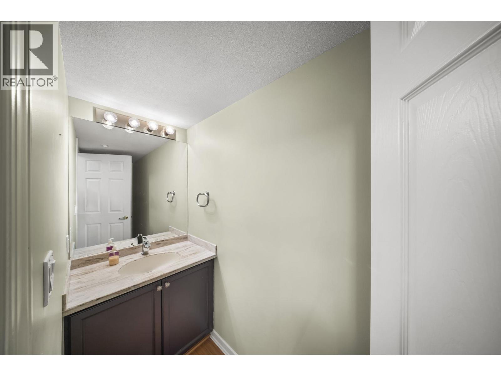 20 323 GOVERNORS COURT, New Westminster