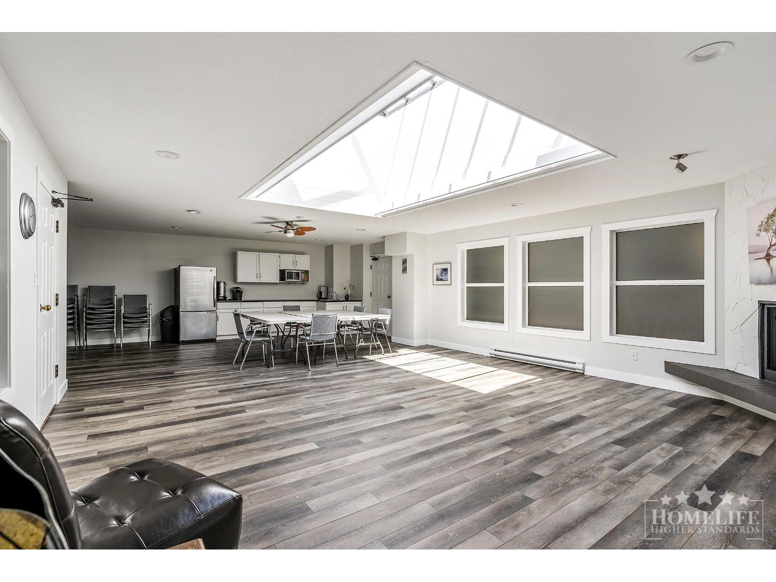 519 1350 VIDAL STREET, White Rock