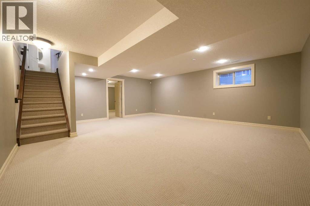 Single Family House for Sale in   Avenue NE Tuxedo Park Calgary 