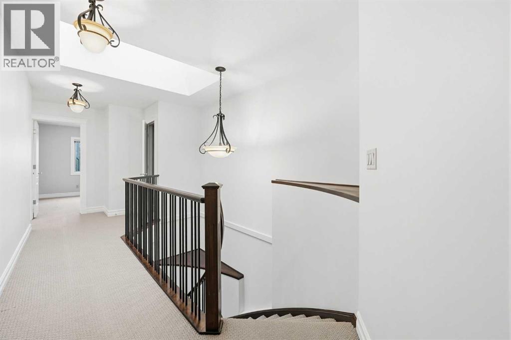 Single Family House for Sale in   Avenue NE Tuxedo Park Calgary 