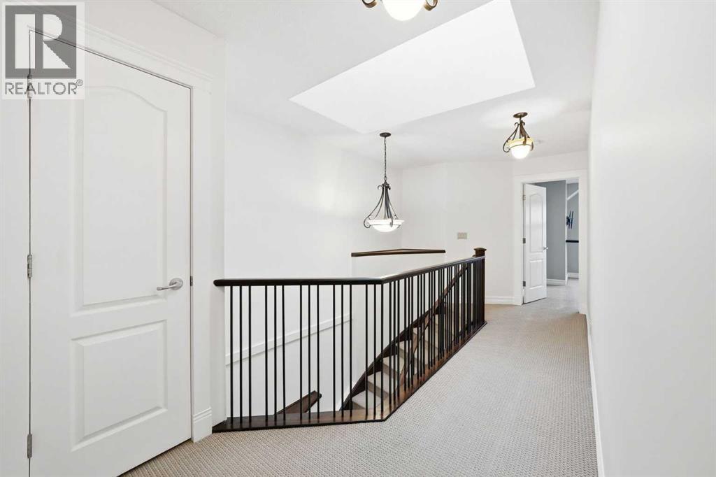 Single Family House for Sale in   Avenue NE Tuxedo Park Calgary 