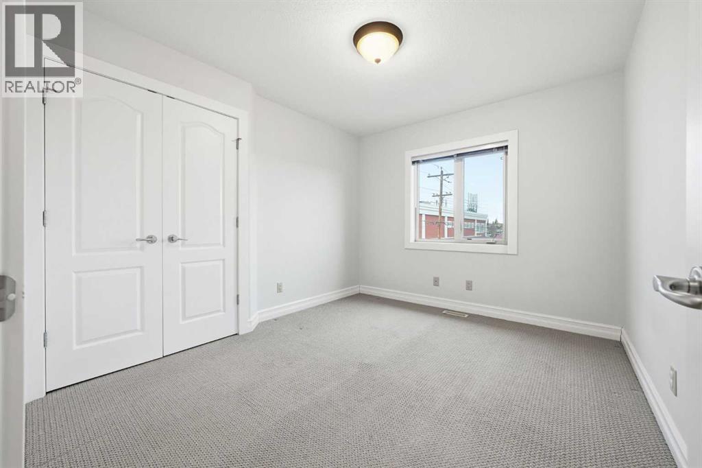 Single Family House for Sale in   Avenue NE Tuxedo Park Calgary 