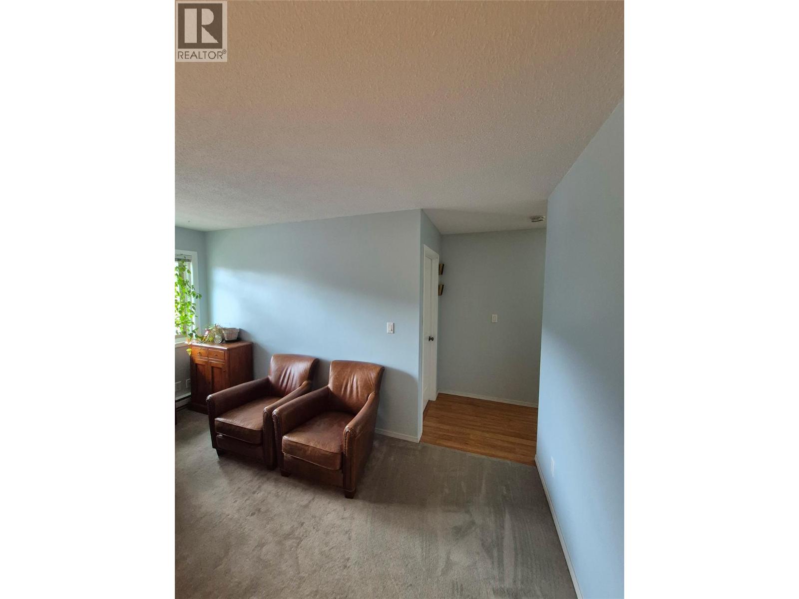 403 2126 68th Avenue, Grand Forks