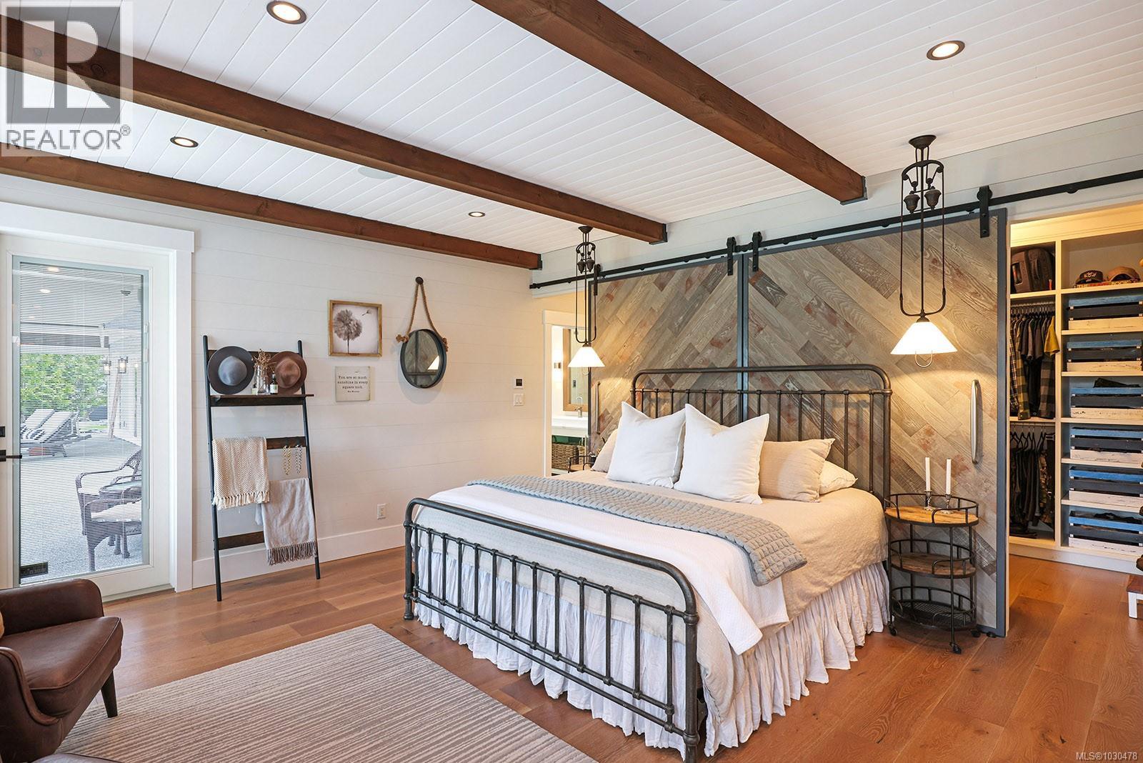 1050/1046 Kincora Lane, Comox