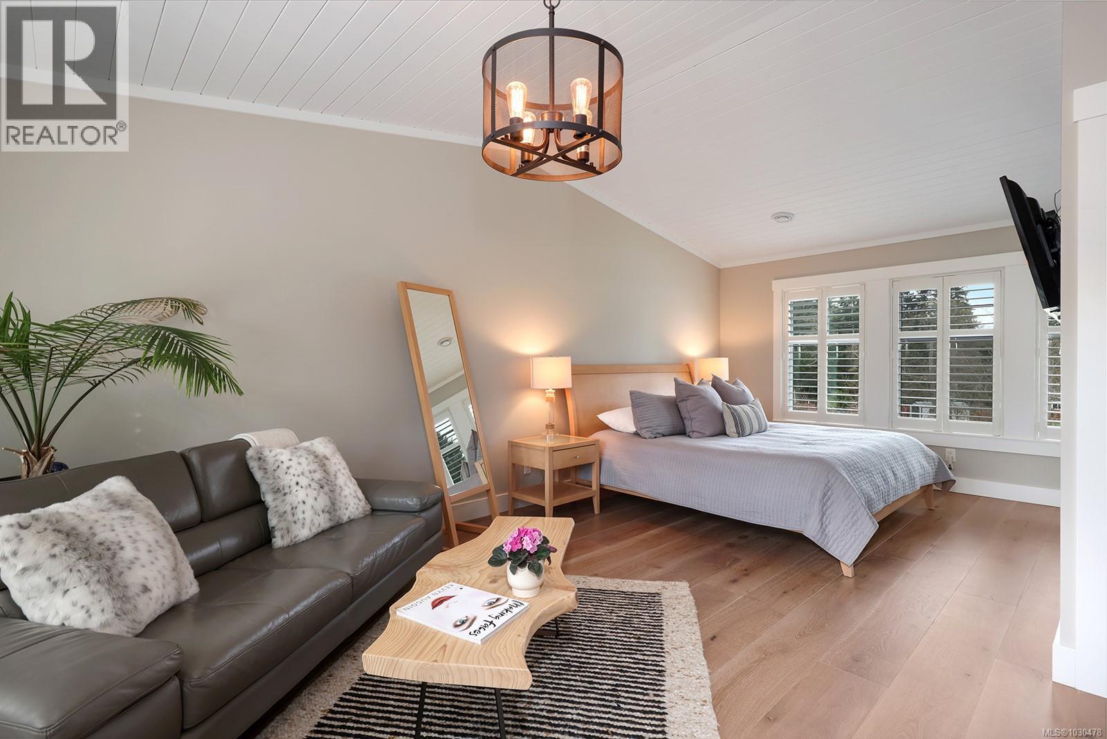 1050/1046 Kincora Lane, Comox