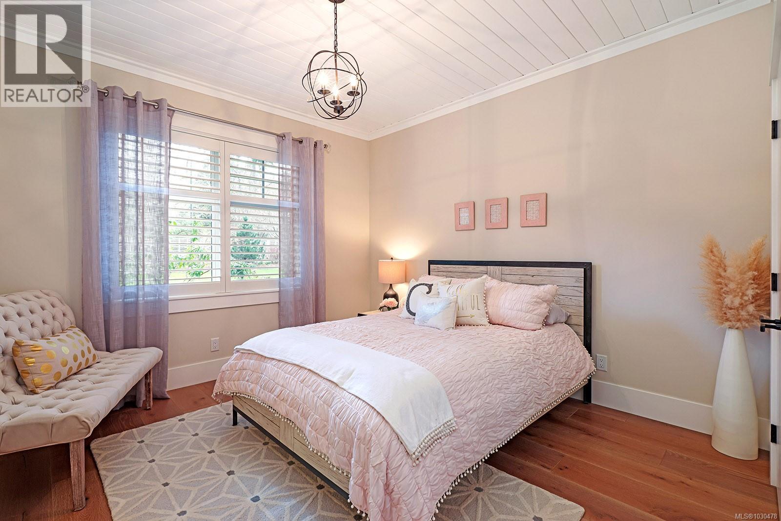 1050/1046 Kincora Lane, Comox