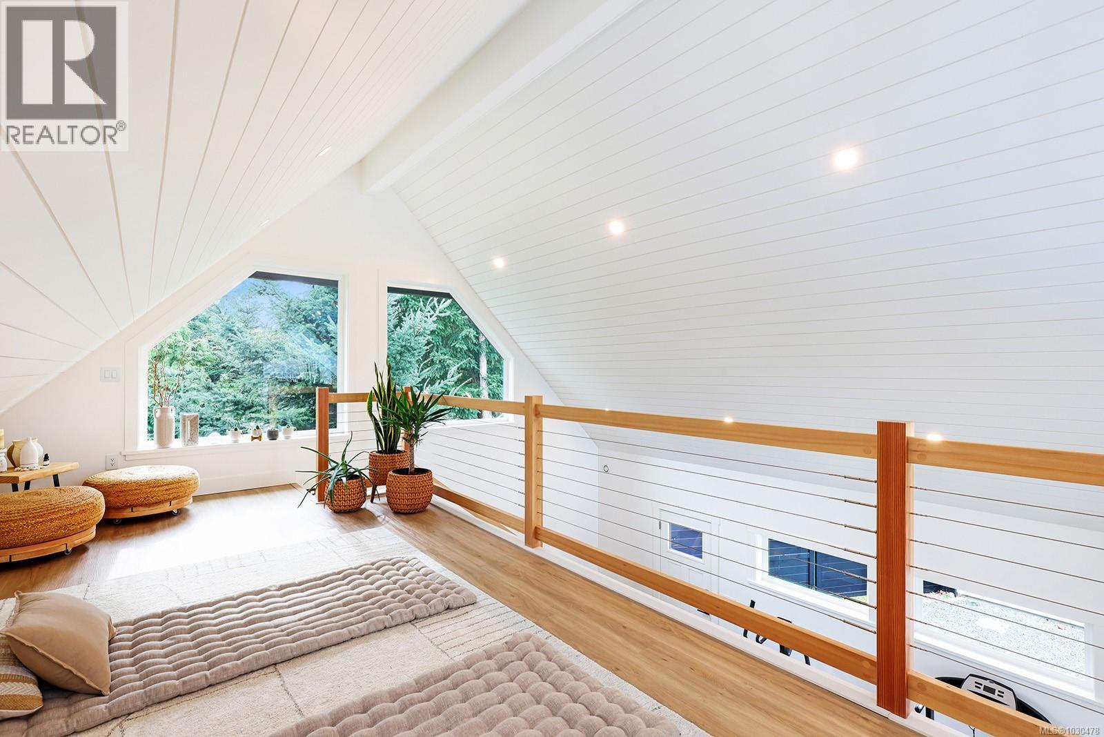 1050/1046 Kincora Lane, Comox