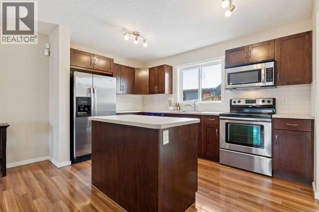 63 WALDEN DRIVE SE - 8