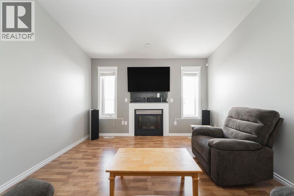 100 Swanson Crescent, Fort McMurray