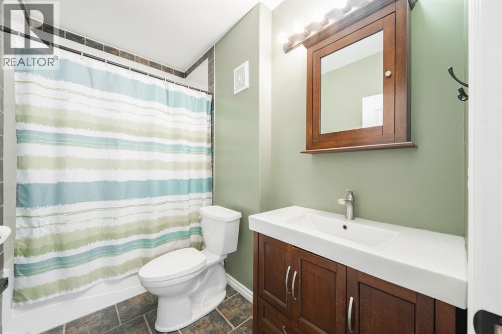 100 Swanson Crescent, Fort McMurray