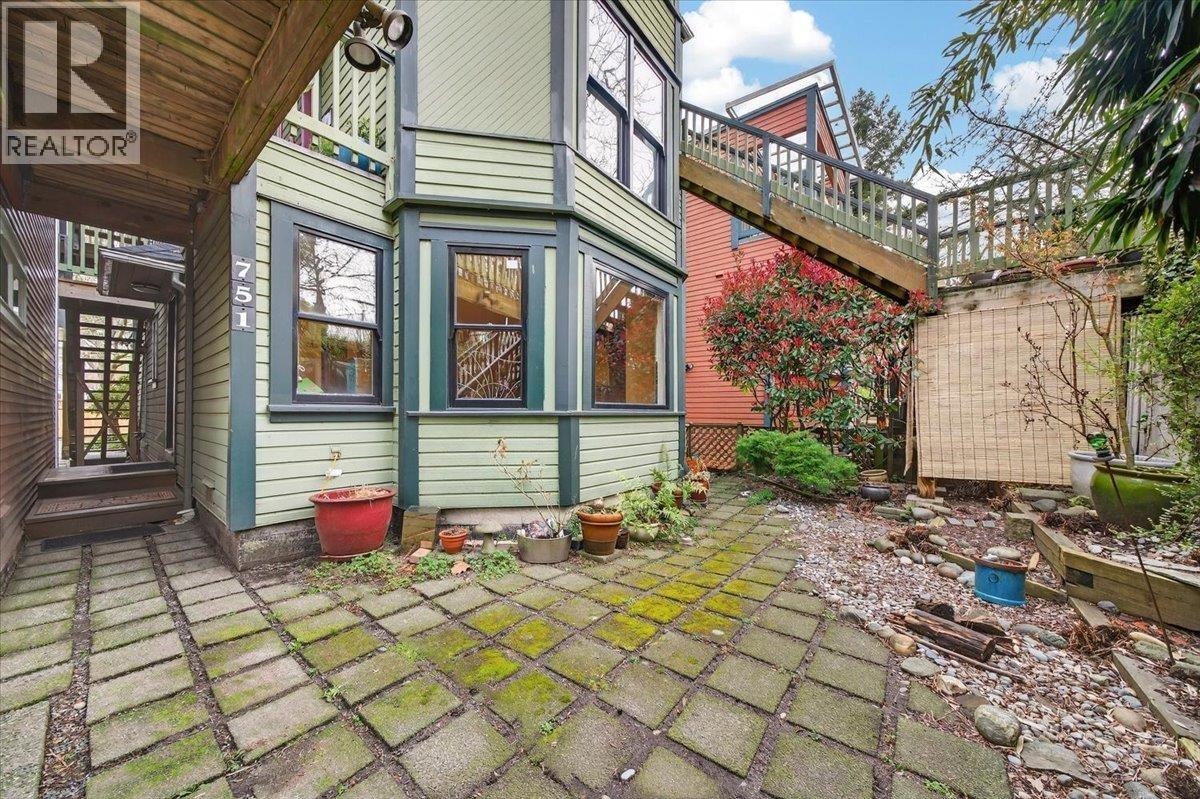 751 KEEFER STREET, Vancouver