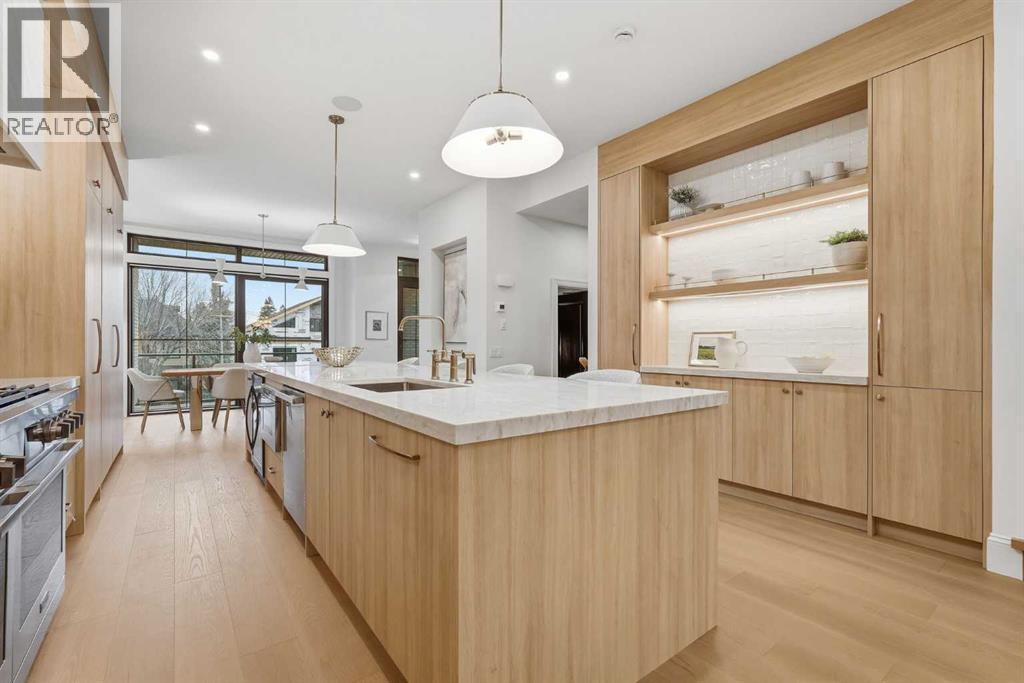 Single Family House for Sale in   Avenue SW South Calgary Calgary 