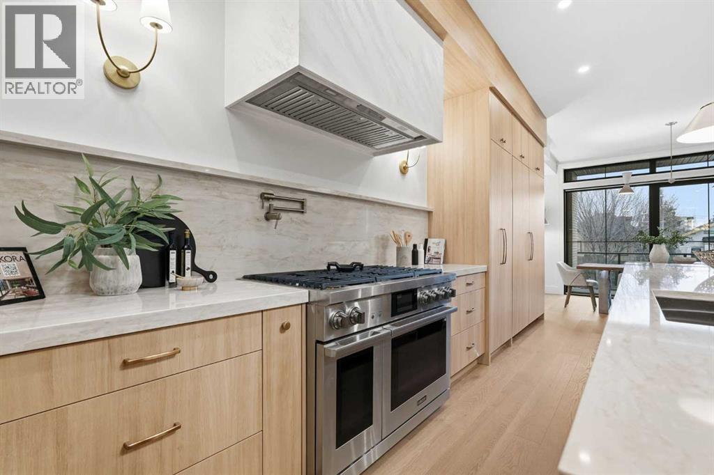 Single Family House for Sale in   Avenue SW South Calgary Calgary 