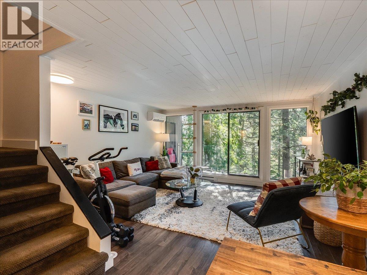 4 MONASHEE PLACE - 13