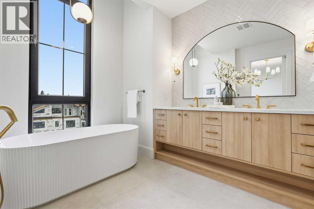 Single Family House for Sale in   Avenue SW South Calgary Calgary 