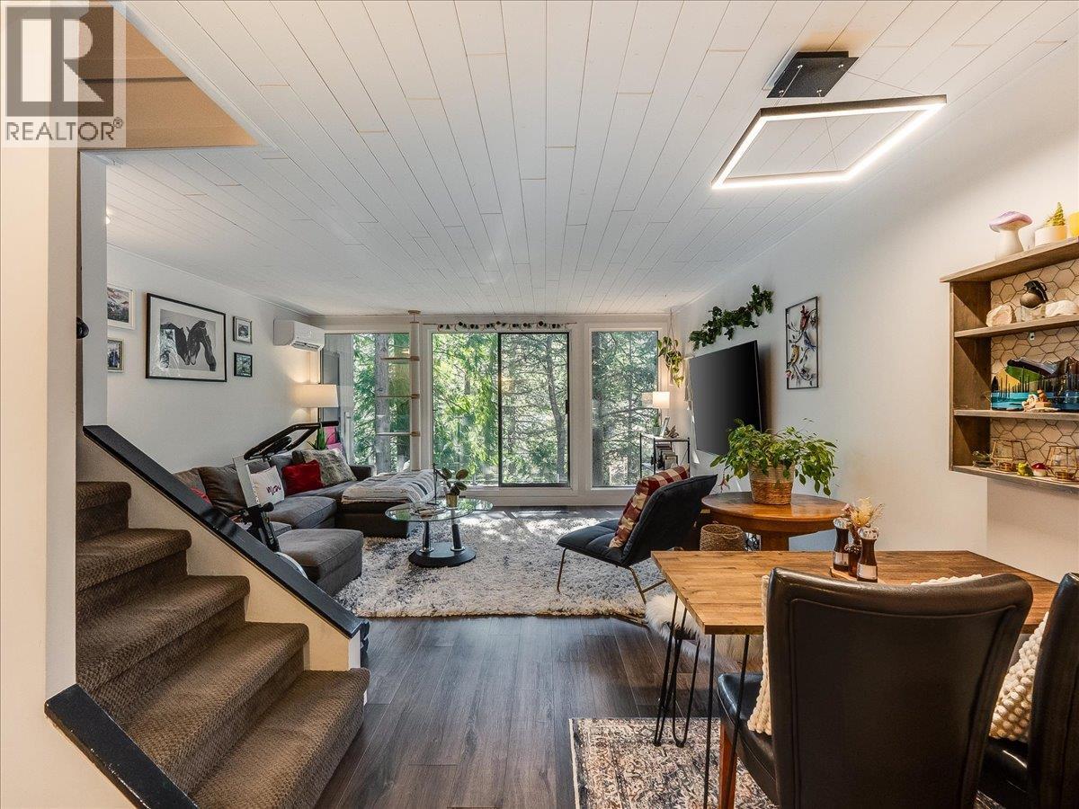 4 MONASHEE PLACE - 12