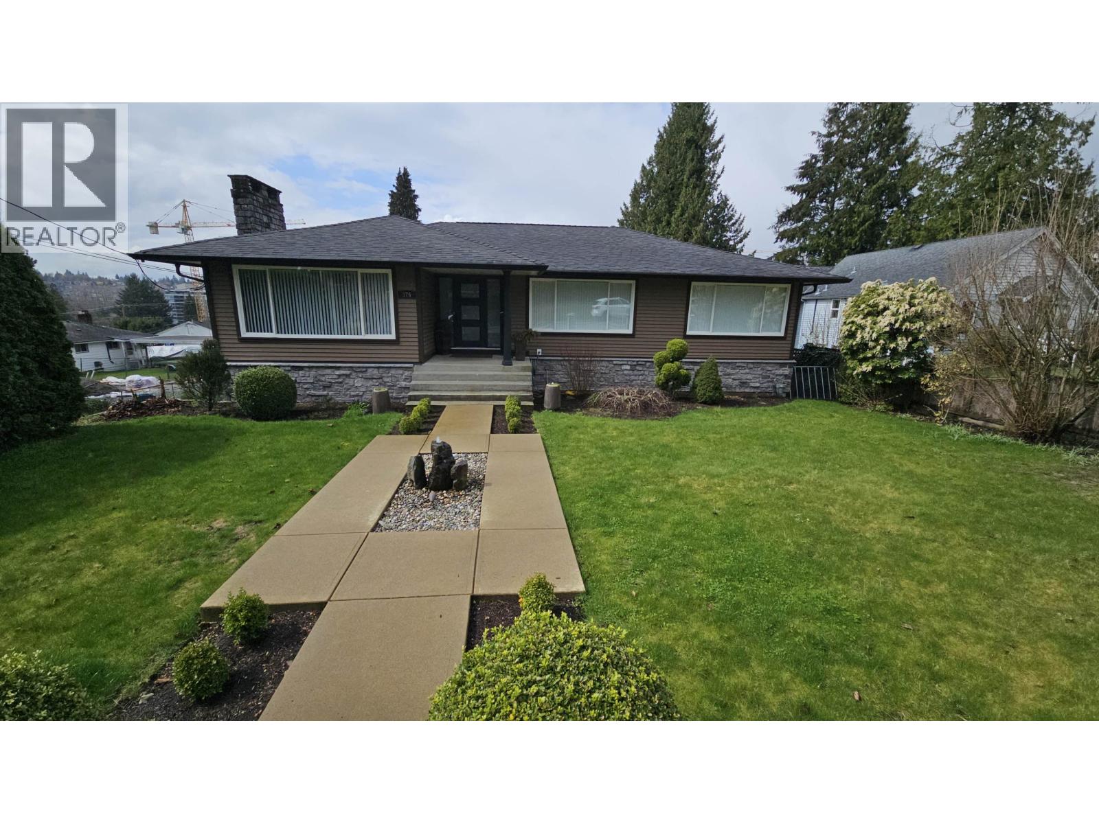 376 RICHARD STREET, Coquitlam