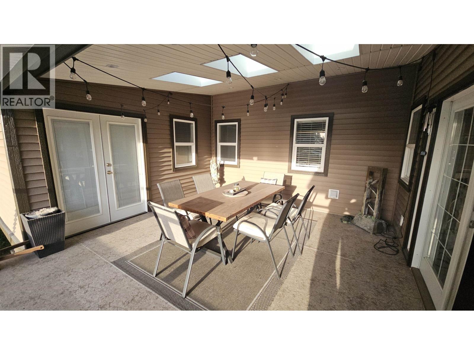 376 RICHARD STREET, Coquitlam