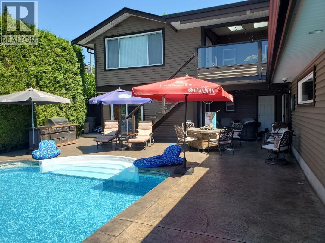 376 RICHARD STREET, Coquitlam