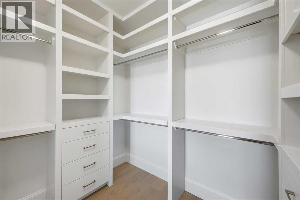 Single Family House for Sale in   Avenue SW South Calgary Calgary 