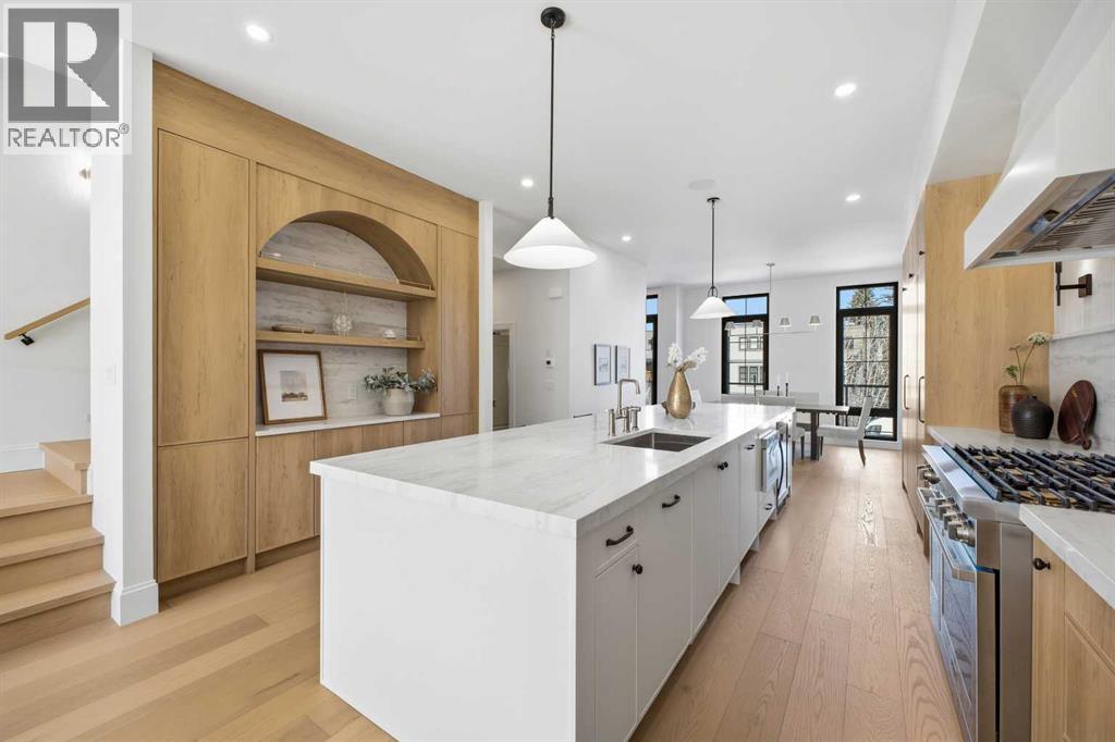 Single Family House for Sale in   Avenue SW South Calgary Calgary 