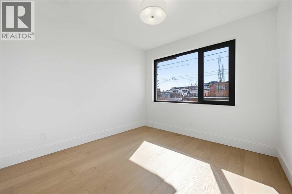 Single Family House for Sale in   Avenue SW South Calgary Calgary 