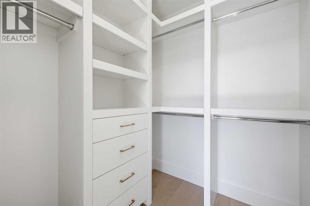 Single Family House for Sale in   Avenue SW South Calgary Calgary 