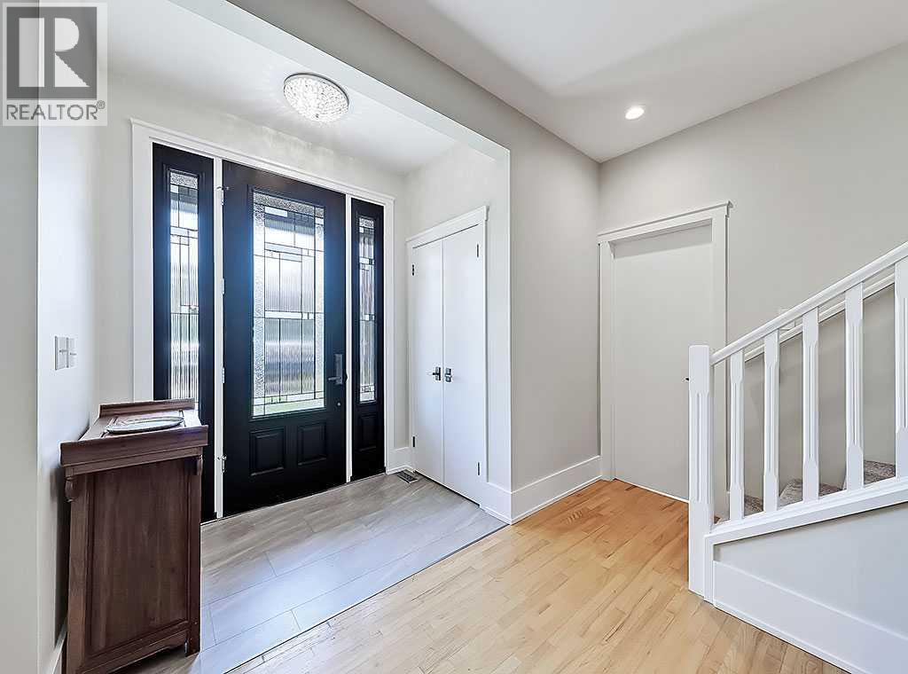 616 47 AVENUE SW - Image 2