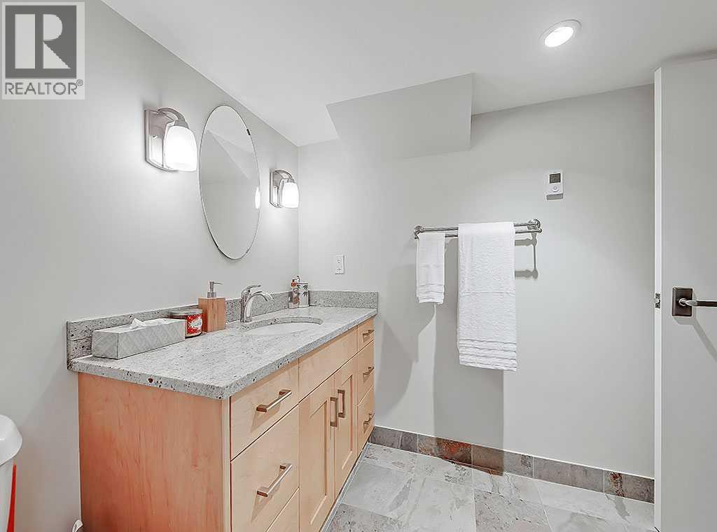 616 47 AVENUE SW - 33