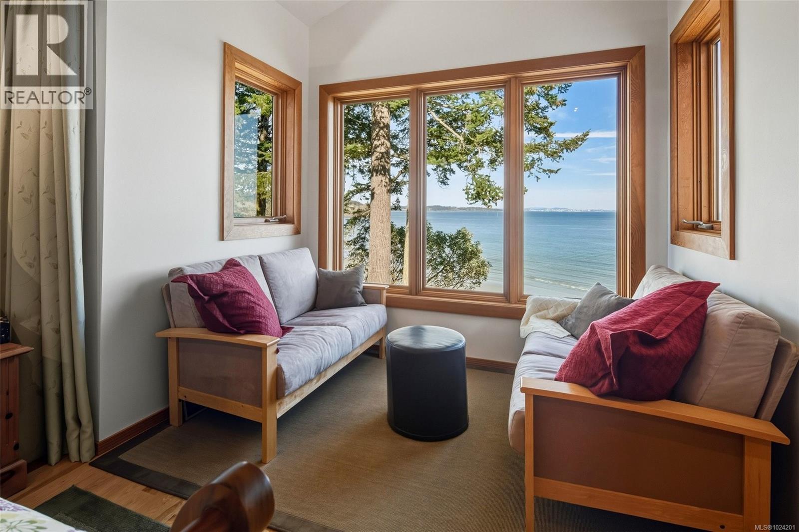 5289 William Head Rd, Metchosin