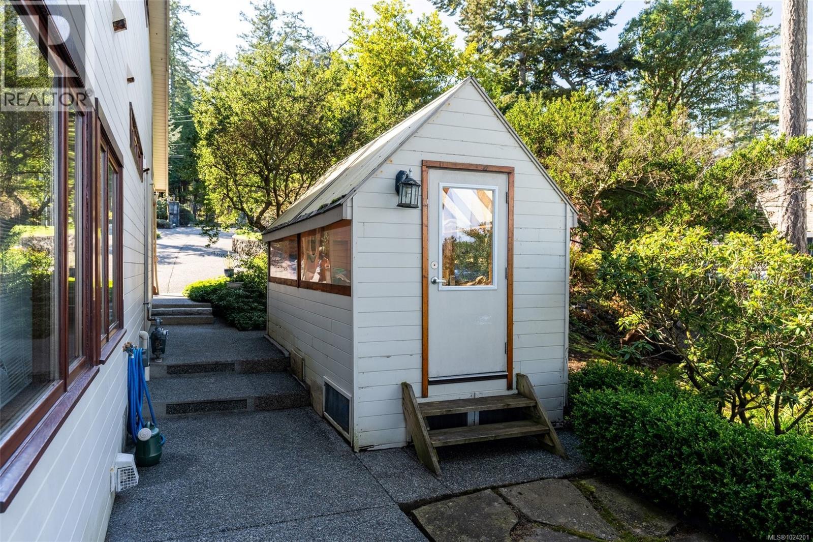 5289 William Head Rd, Metchosin