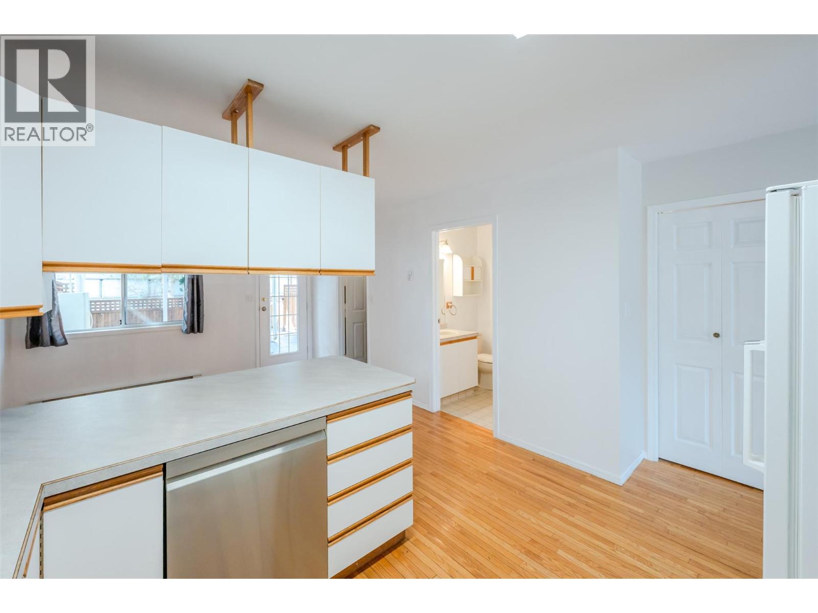 20 CACTUS CRESCENT - 13