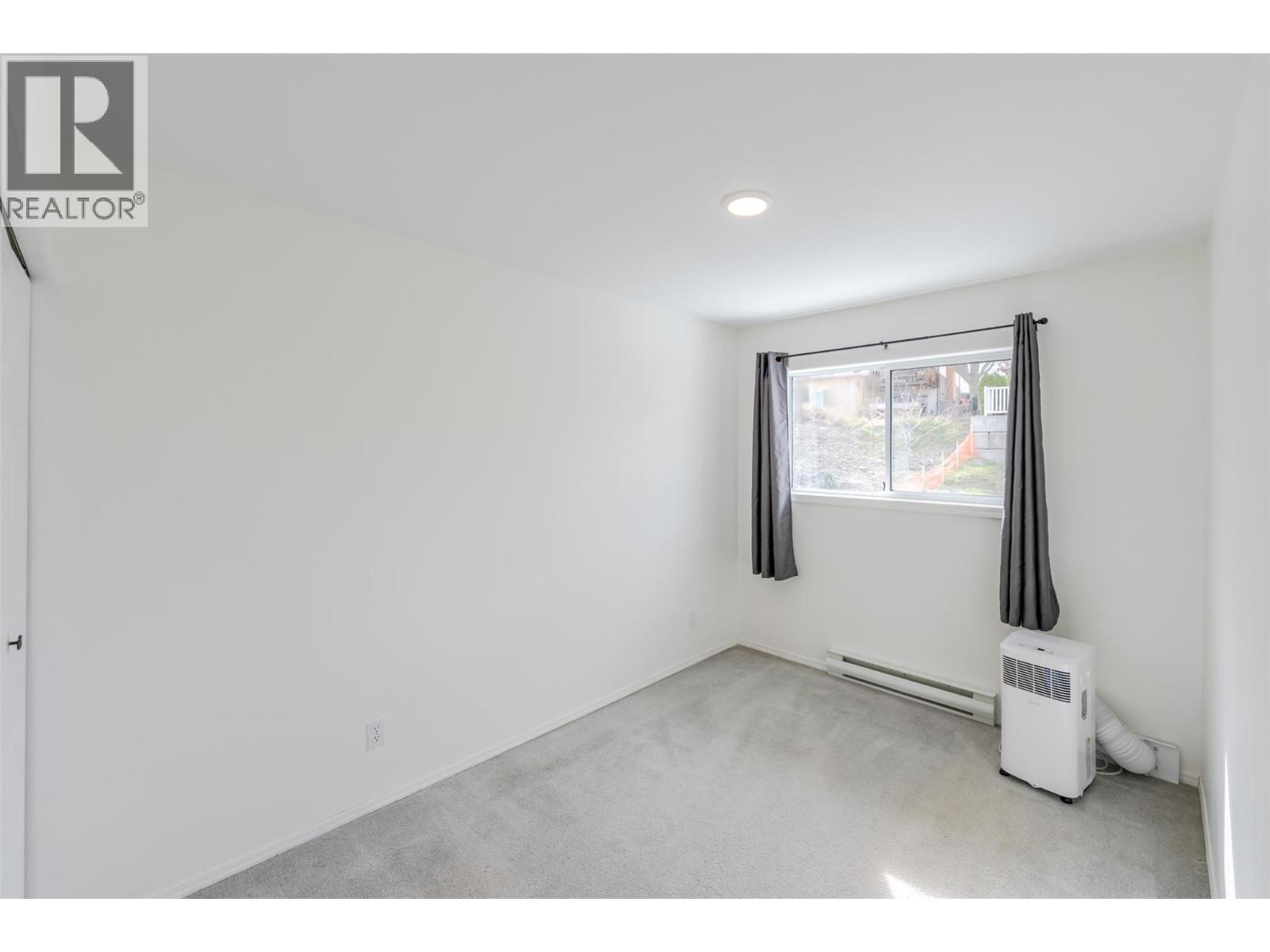 20 CACTUS CRESCENT - 35