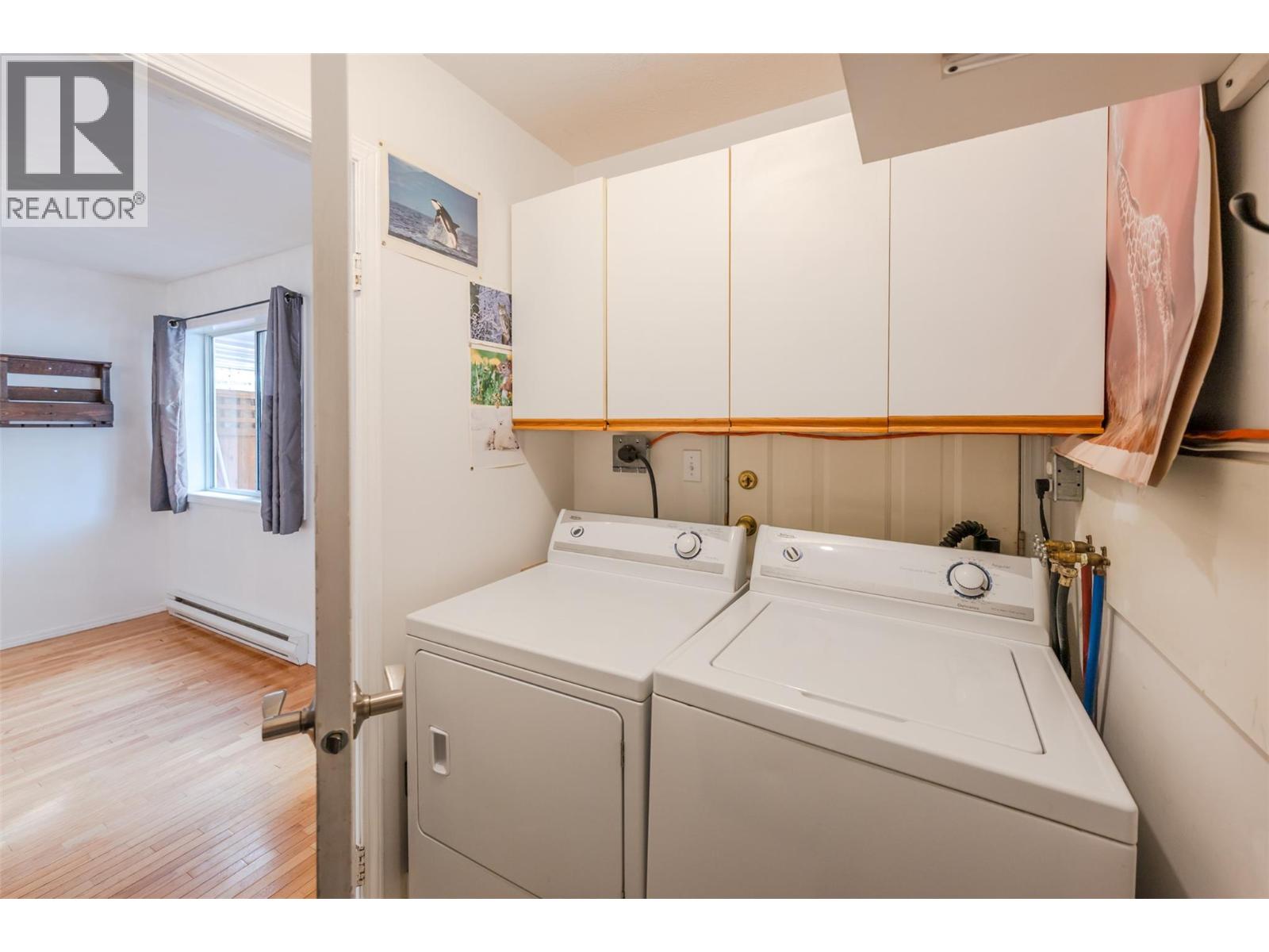 20 CACTUS CRESCENT - 22