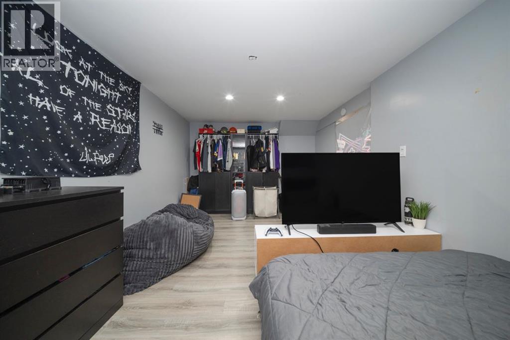 101 Deep Road, Fort McMurray