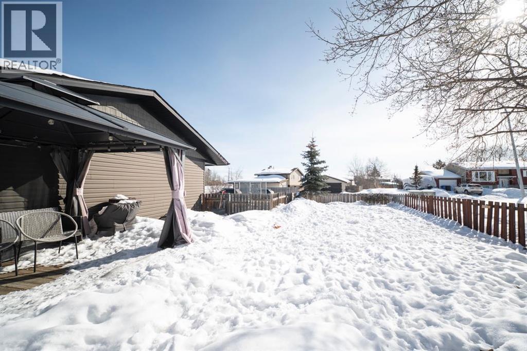 101 Deep Road, Fort McMurray