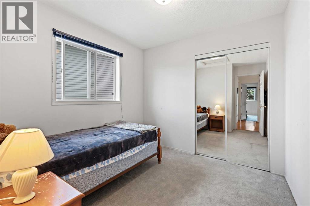 Single Family House Bi-level for Sale in  Saddlemead Road NE Saddle Ridge Calgary 