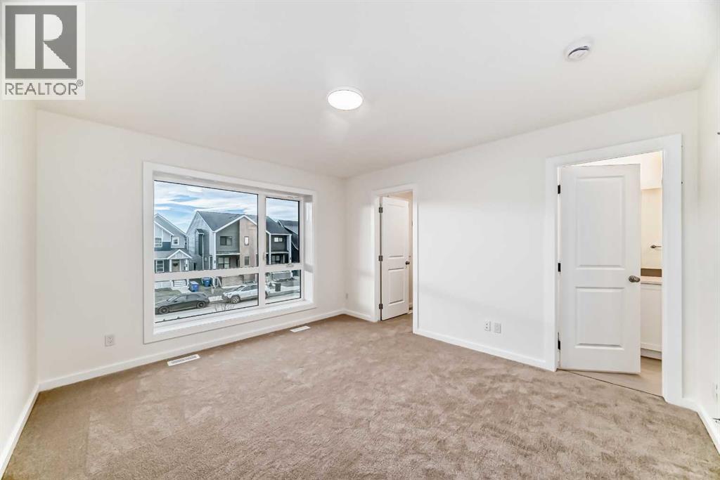 Single Family House for Sale in  Starling Boulevard NW Moraine Calgary 