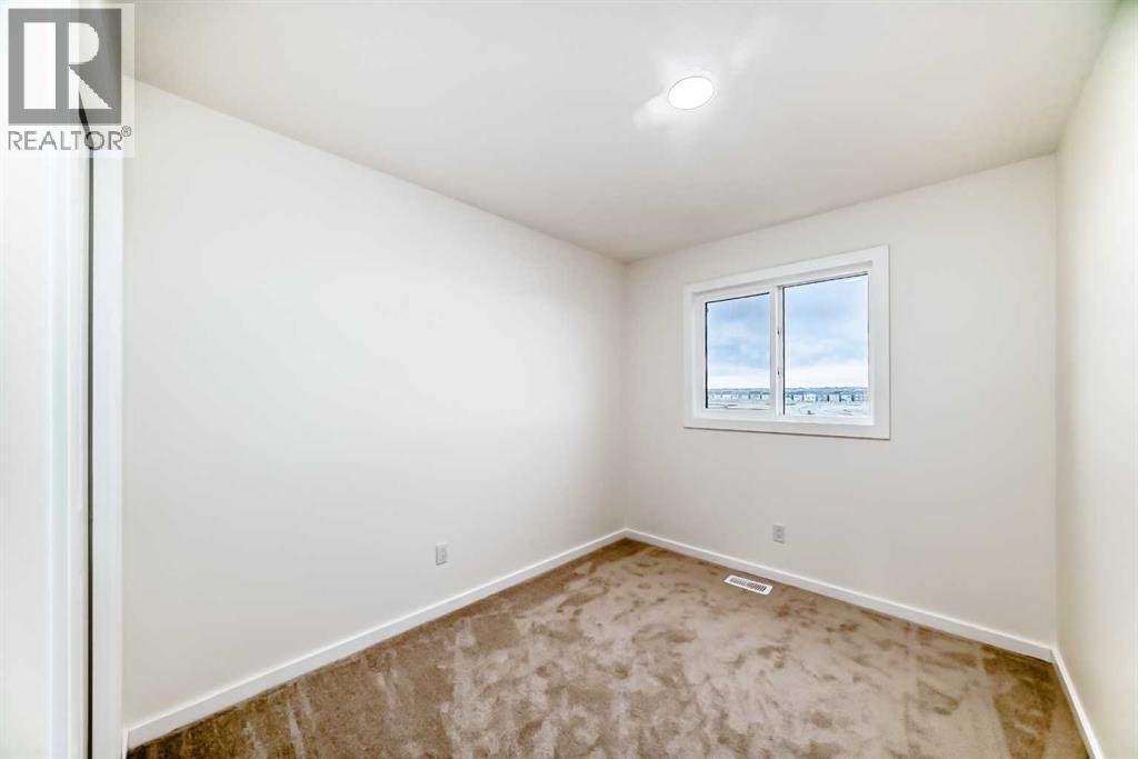 Single Family House for Sale in  Starling Boulevard NW Moraine Calgary 