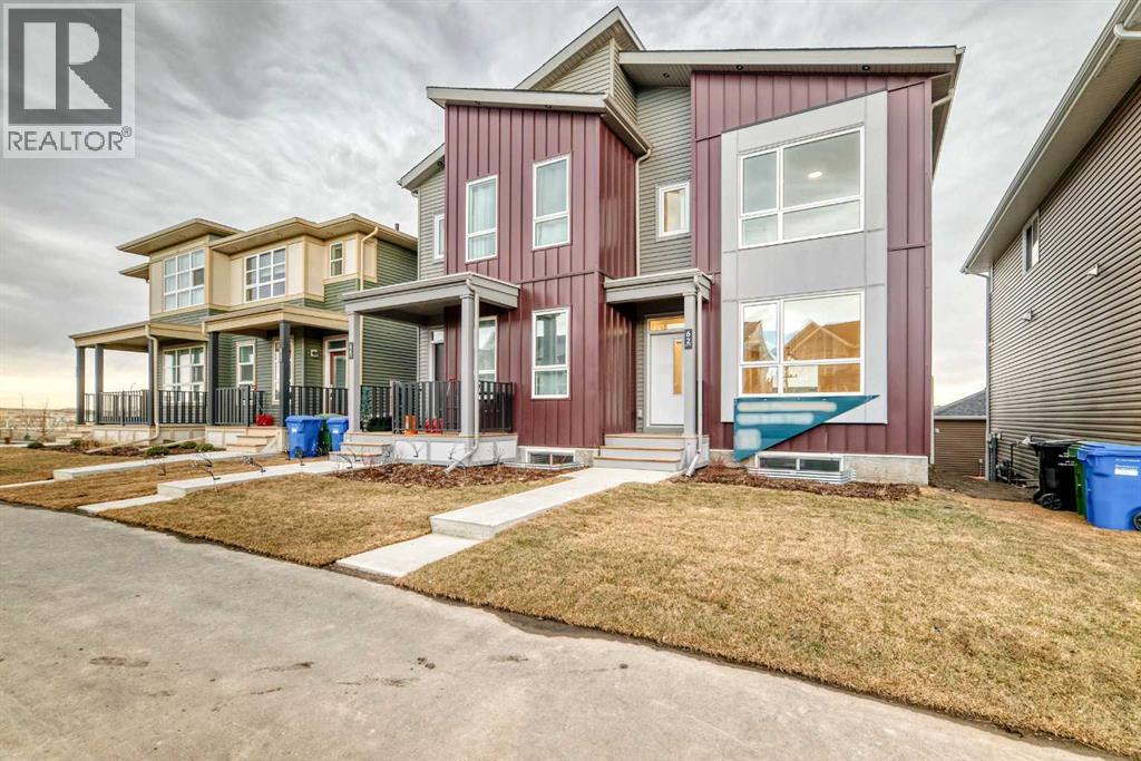 Single Family House for Sale in  Starling Boulevard NW Moraine Calgary 