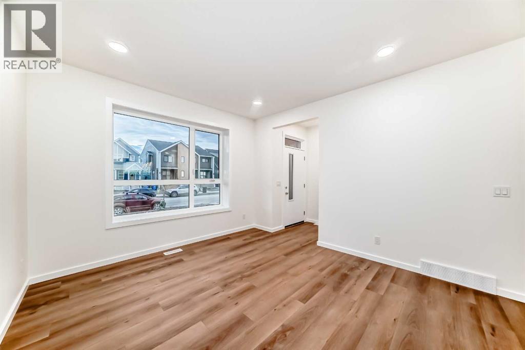 Single Family House for Sale in  Starling Boulevard NW Moraine Calgary 