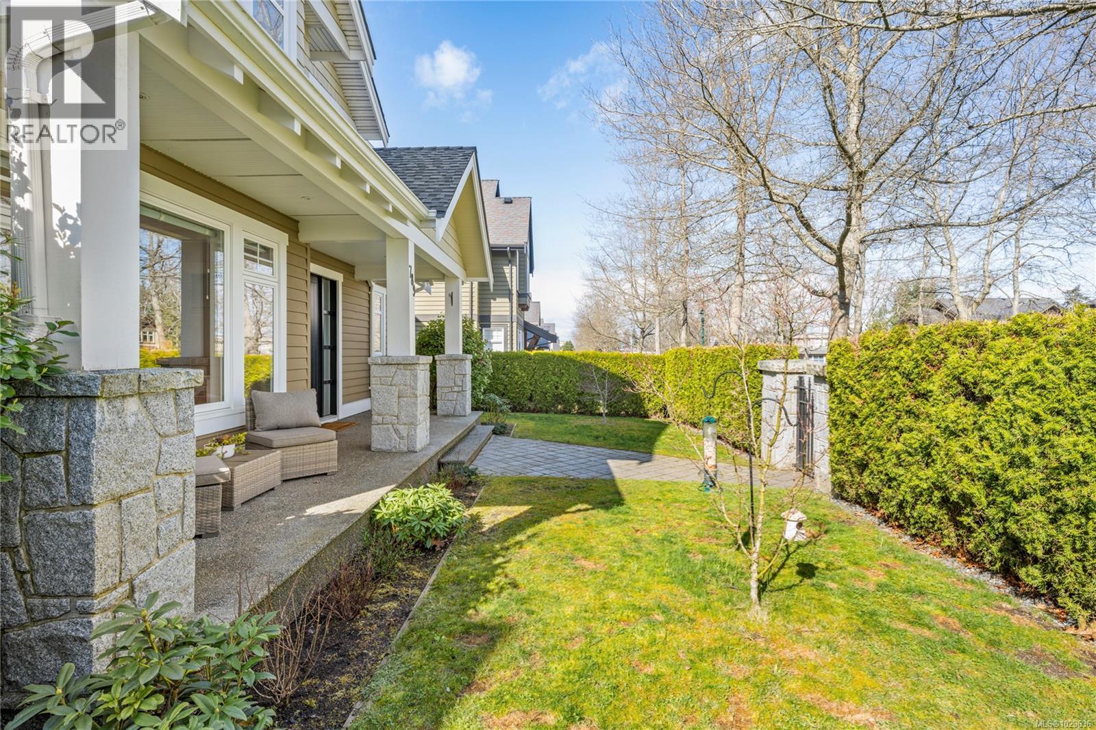 789 Memorial Ave - 3