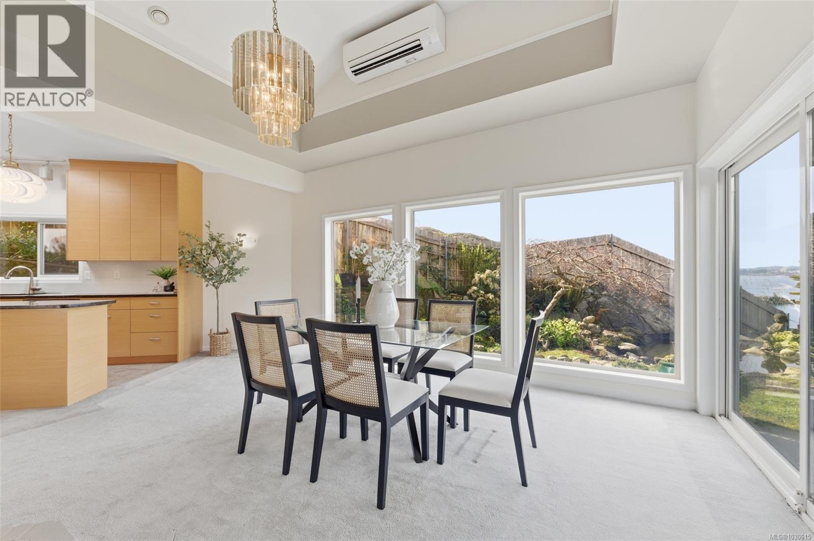 312 Clifton Terr, Esquimalt