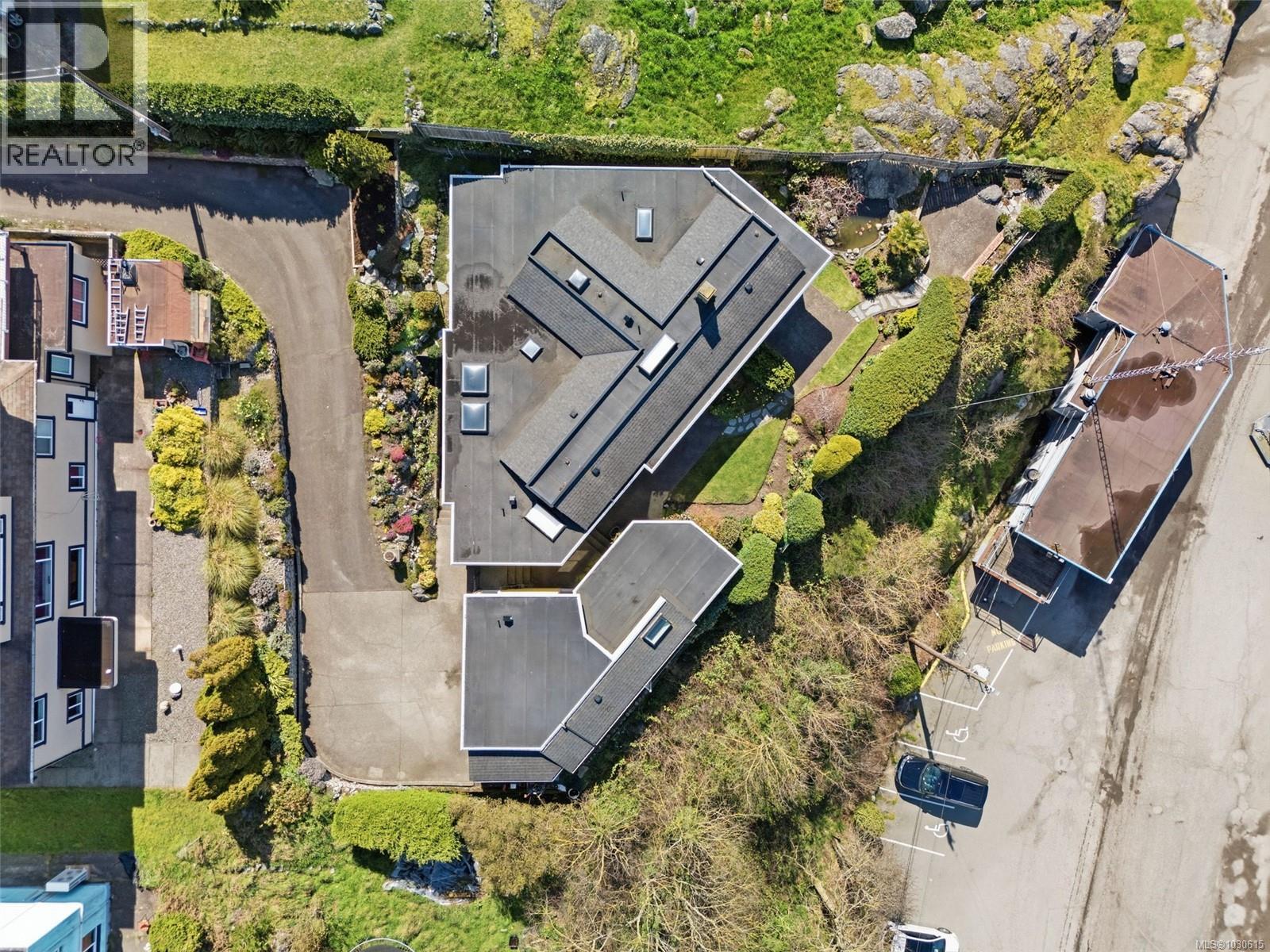 312 Clifton Terr, Esquimalt