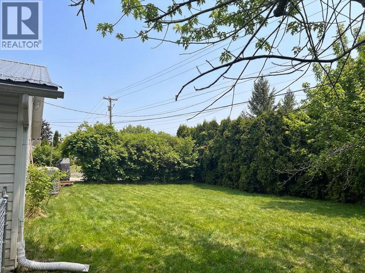 3433 ERICKSON Road, Creston