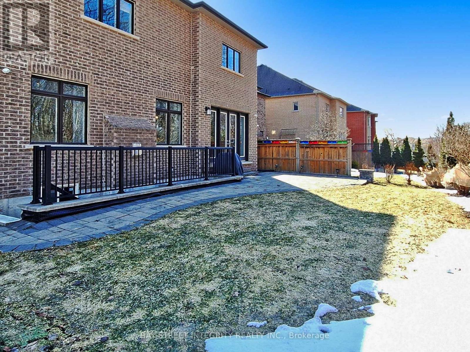 57 STRAWBRIDGE FARM DRIVE - 47