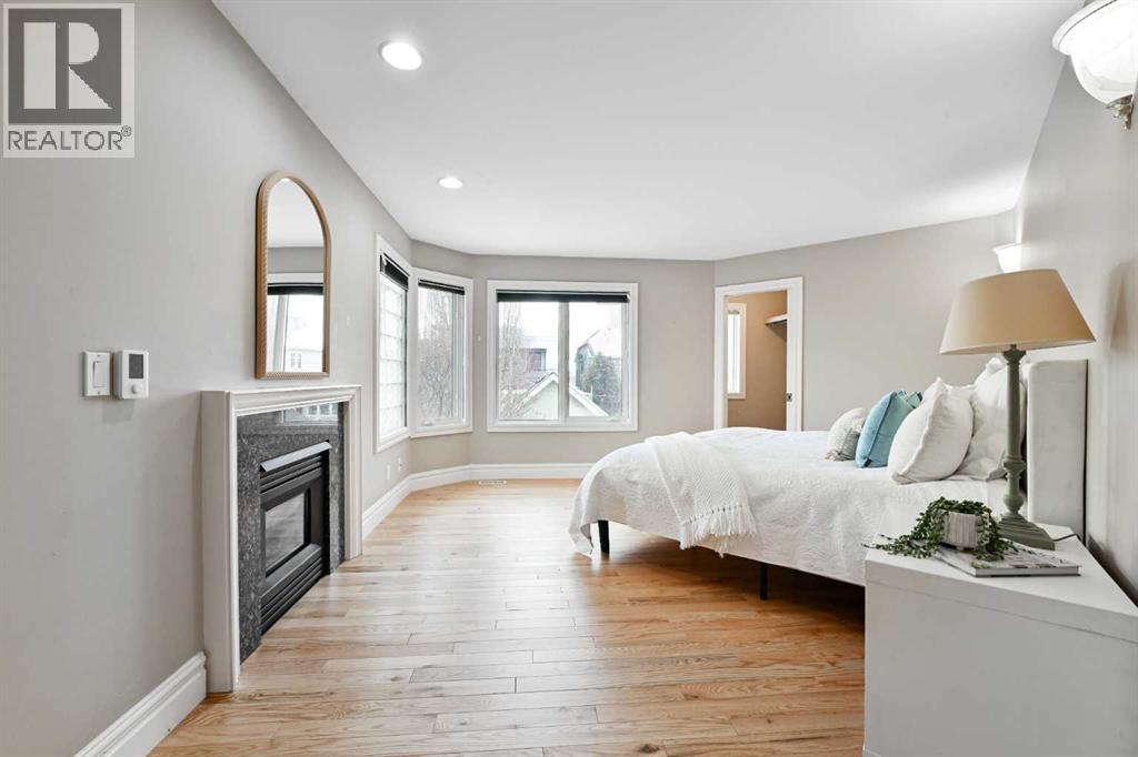 Single Family House for Sale in  A Street SW Parkhill Calgary 